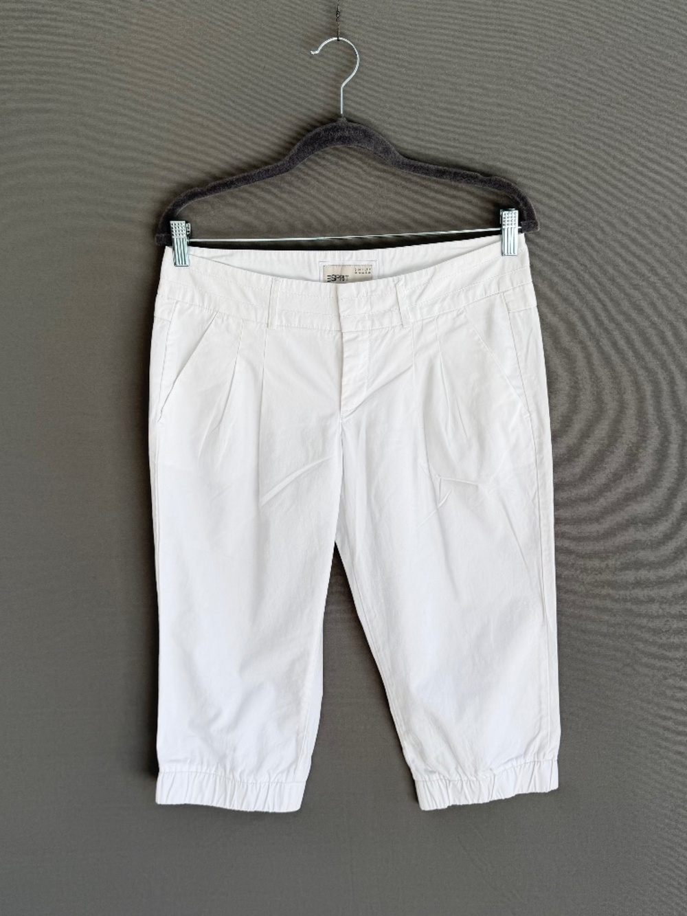 ESPRIT Women’s Size 6 White Cotton Blend Capri Pants